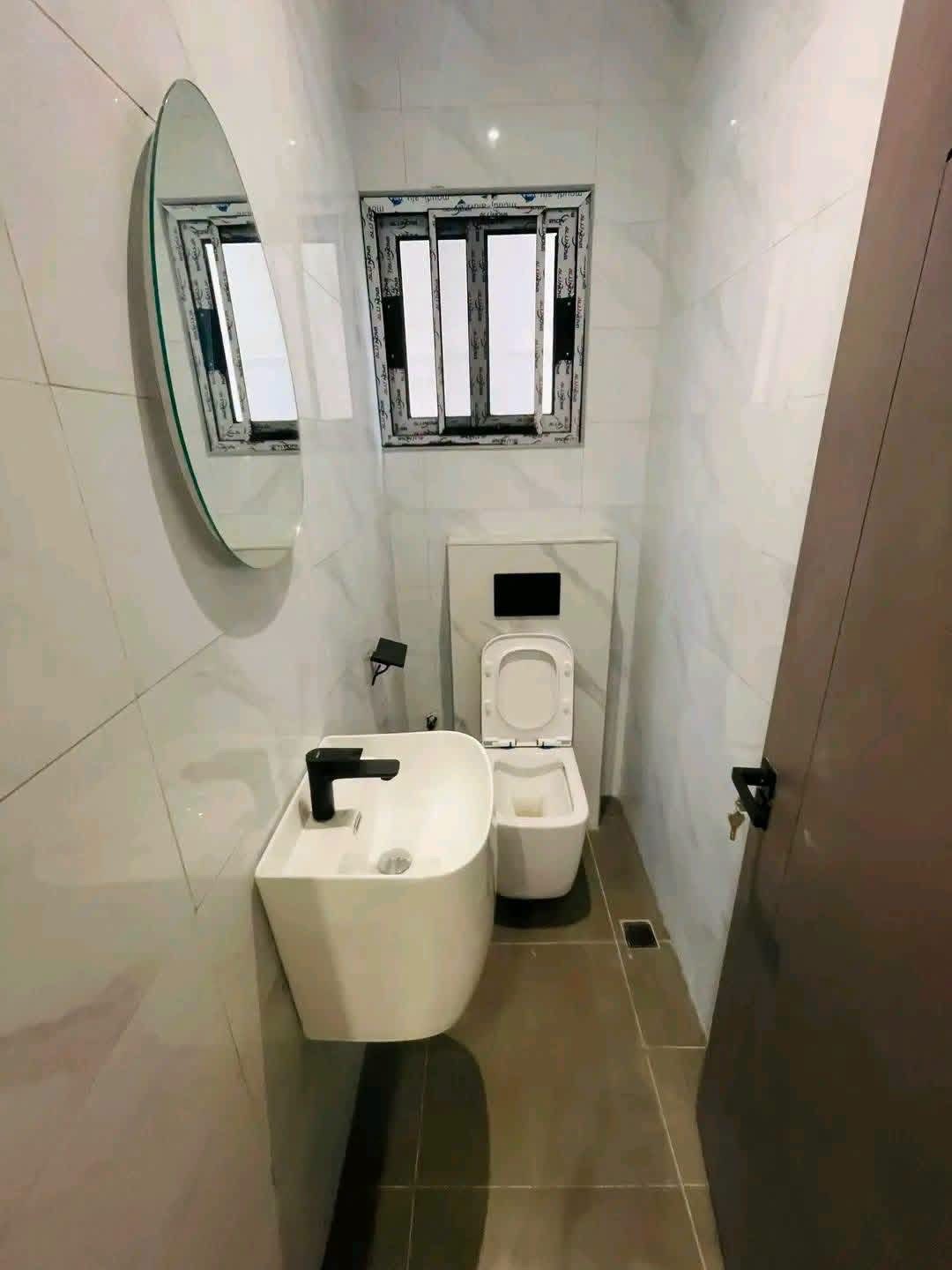 Sanitaires modernes — projet AEC